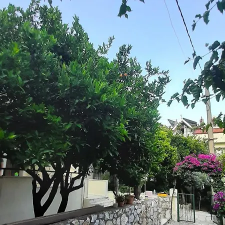 250m To The - Fully Furnished - Fast Wi-fi Apartment Marmaris