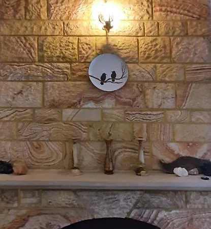 250m To The - Fully Furnished - Fast Wi-fi Apartament *
