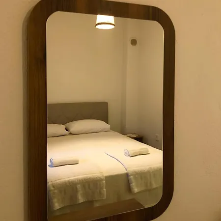 250m To The - Fully Furnished - Fast Wi-fi *
