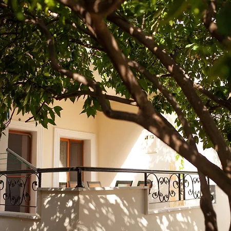 Apartment 250m To The - Fully Furnished - Fast Wi-fi