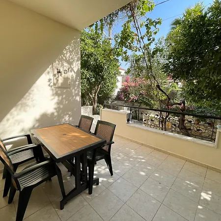 250m To The - Fully Furnished - Fast Wi-fi