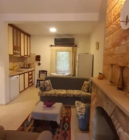 Apartman 250m To The - Fully Furnished - Fast Wi-fi *